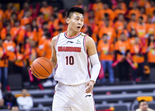 包含郑州男篮在比赛中豪取连胜，实力不俗的词条