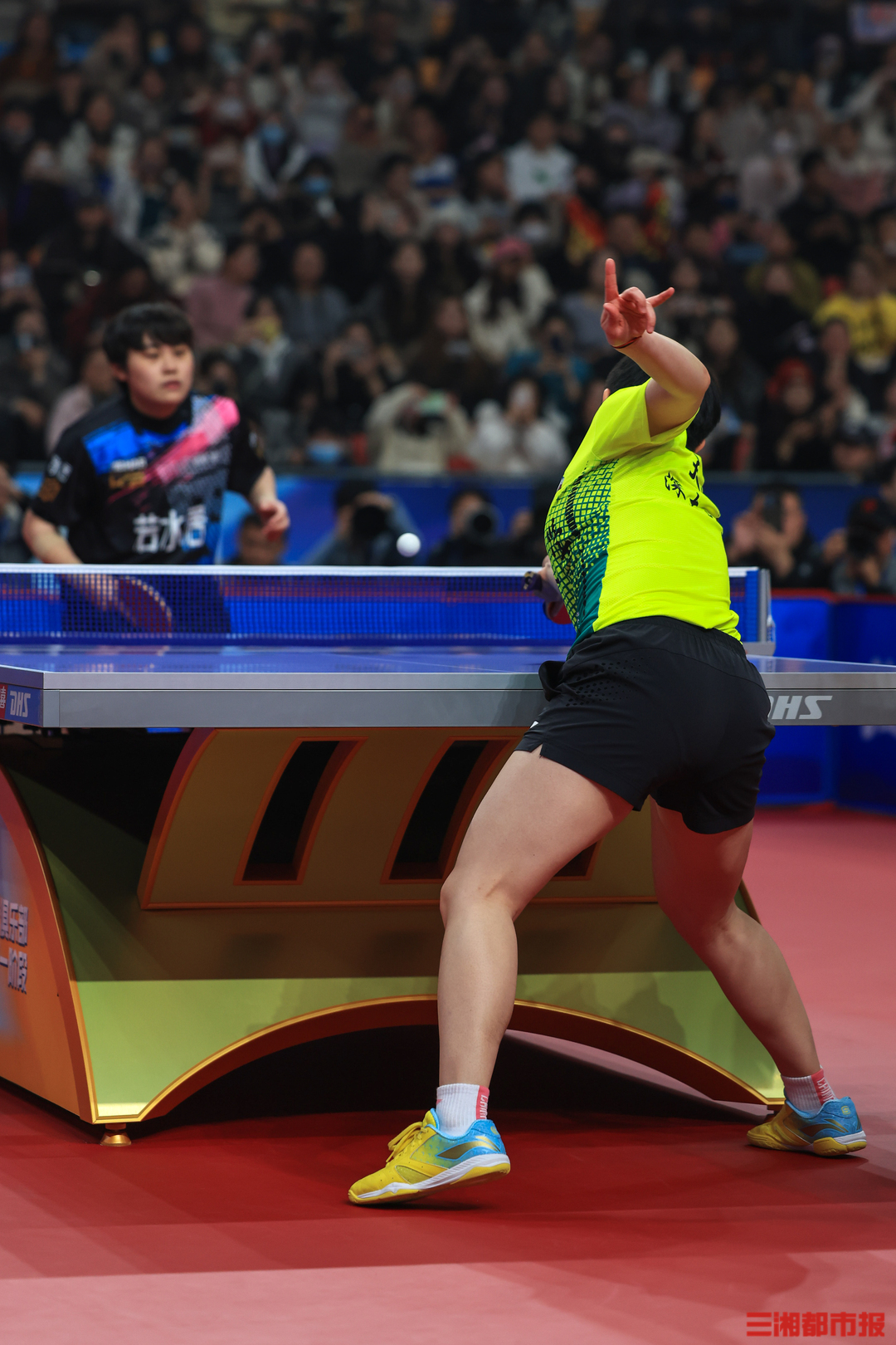 关于蓝月亮决意追赶：横扫对手，悉尼FC稳居第一的信息